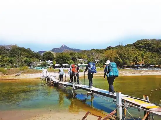 香港麦理浩径起源_香港麦理浩径徒步体验_深港口岸徒步活动