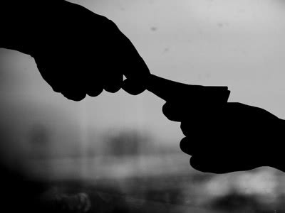 今年A股结构性行情下，各地证监局重拳围剿场外配资黑平台