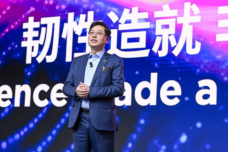 杨元庆：联想三年跨越发展，2020 年判断准确成果斐然