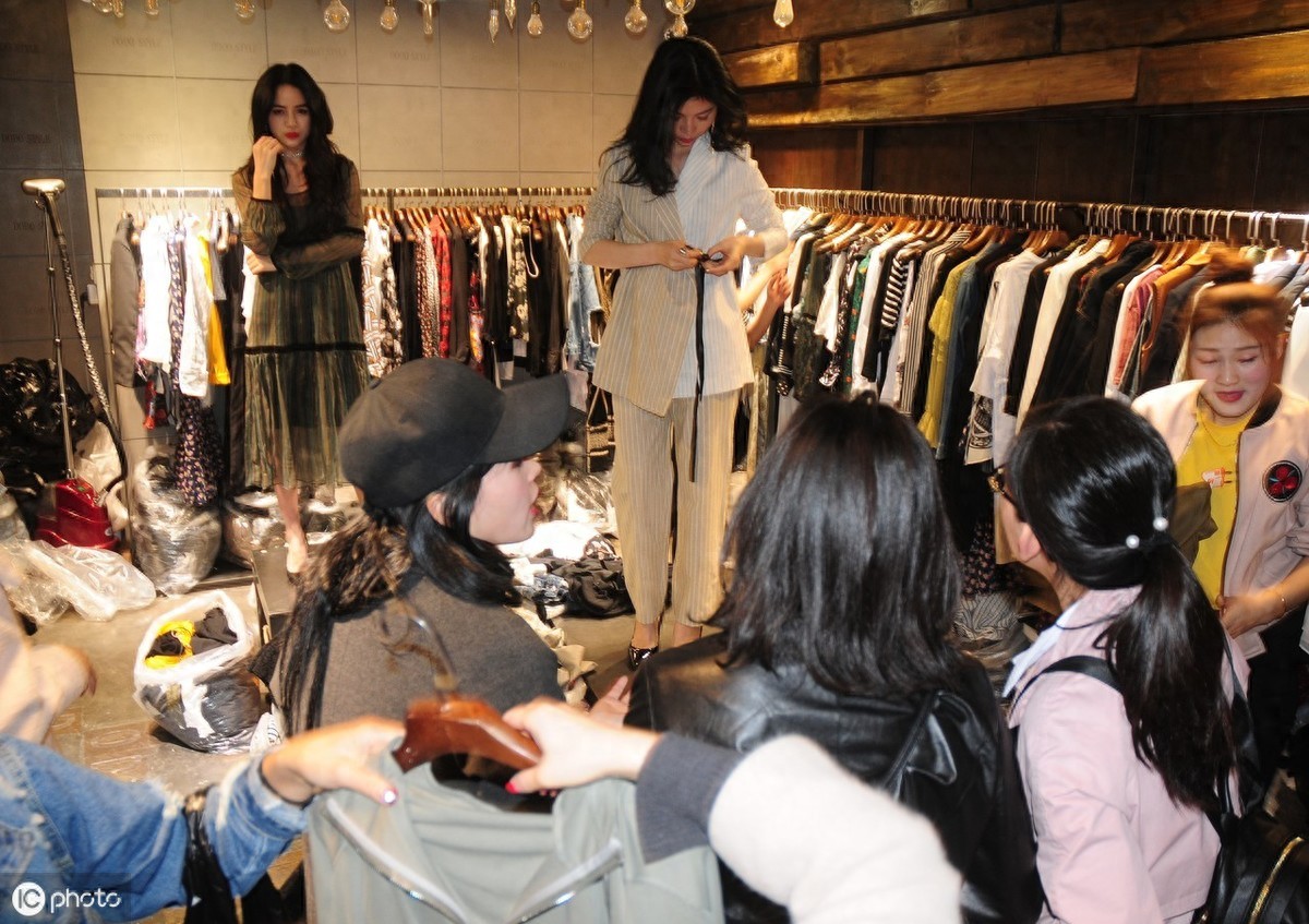 服装新手首次进货必知行业密词，如何问价不被坑？