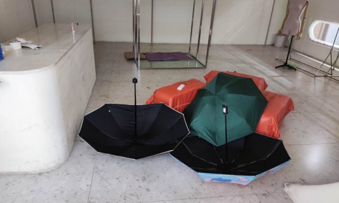 十三行服装批发市场 线上转型 直播电商_广州g2000女装实体店